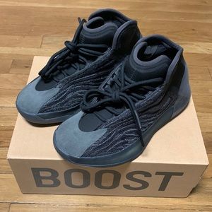 ADDIDAS YZY QNTM US SIZE 6